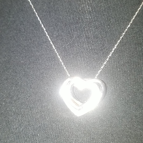 🎉Zales Heart Pendant Necklace - Picture 4 of 6